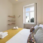 Center Chill By Lovelystay Apartment *