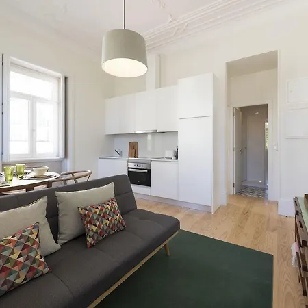 Center Chill By Lovelystay Apartment
